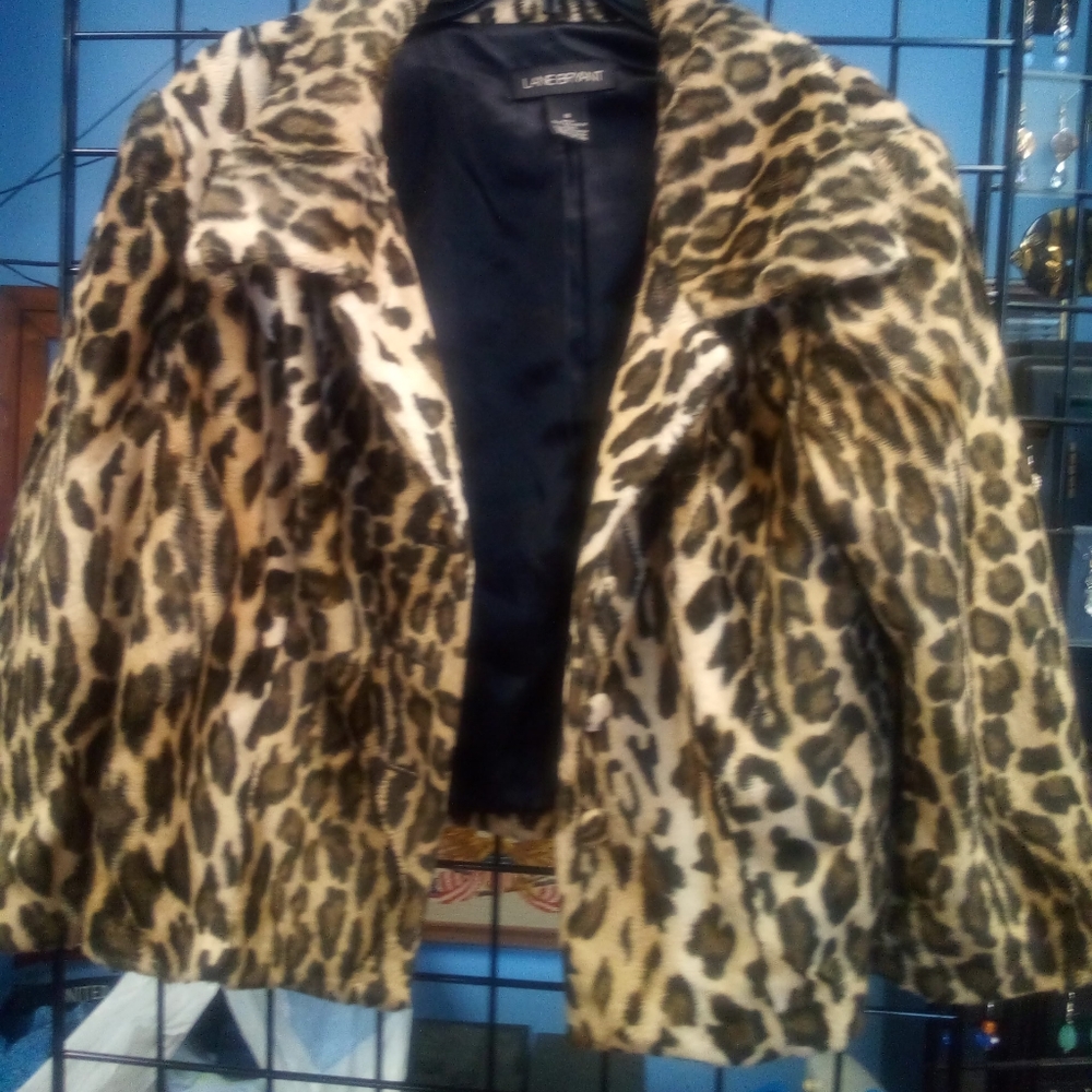 Lane bryant jacket size 16 leopard animal print button front Lined CUTE